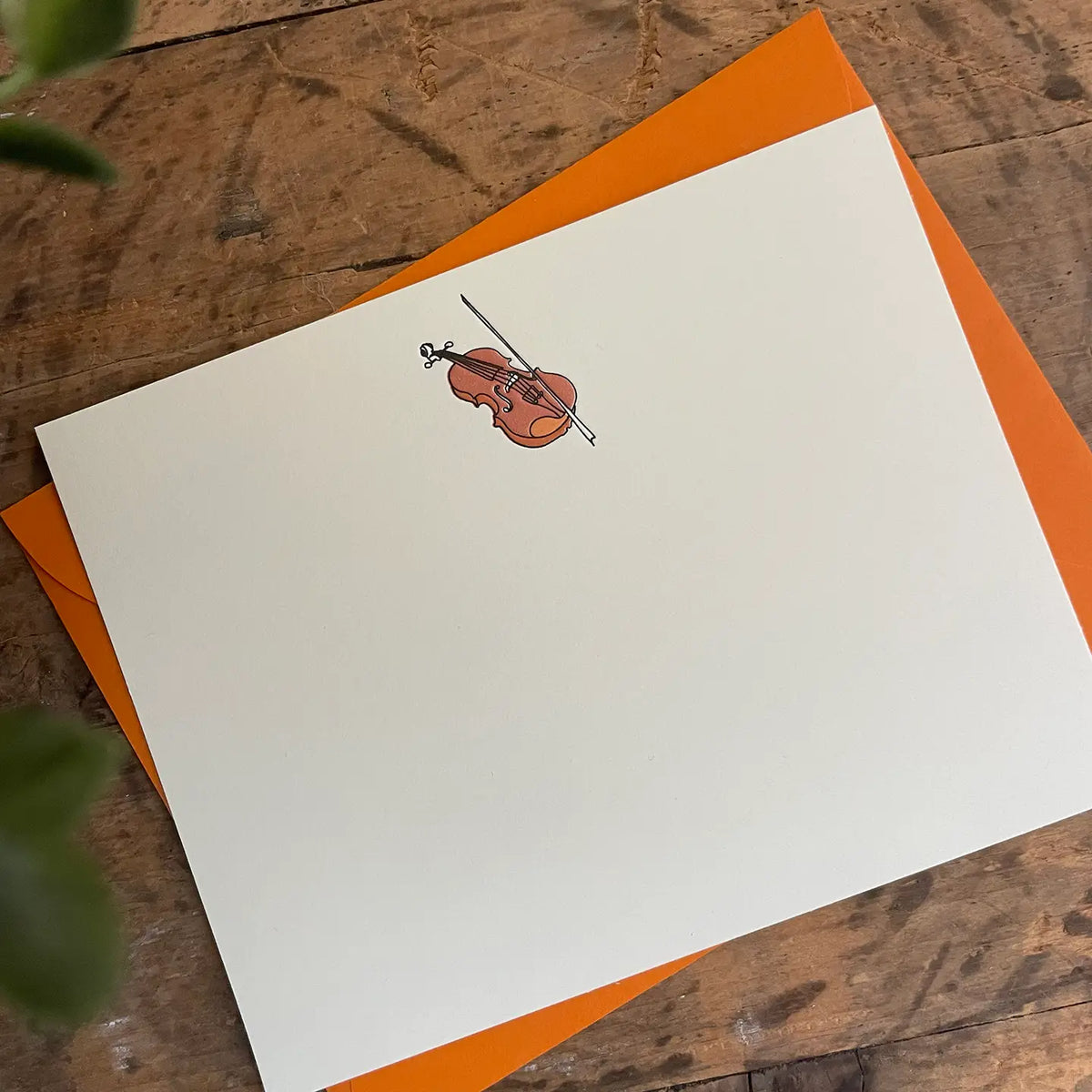 Pack of 10 Letterpressed Cards and Envelopes with a Violin and Bow Design