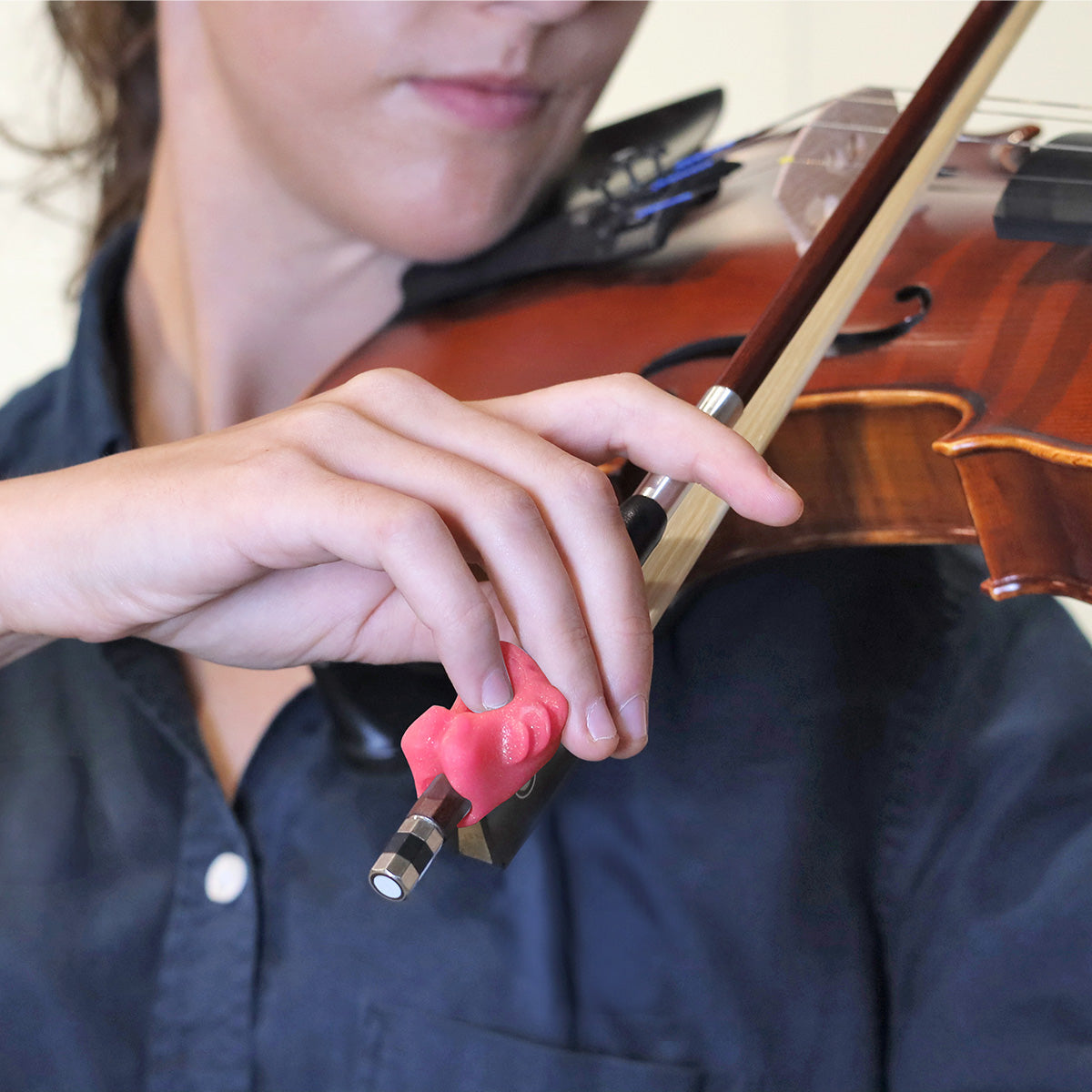 Things 4 Strings Bow Hold Fish Sparkly Pink