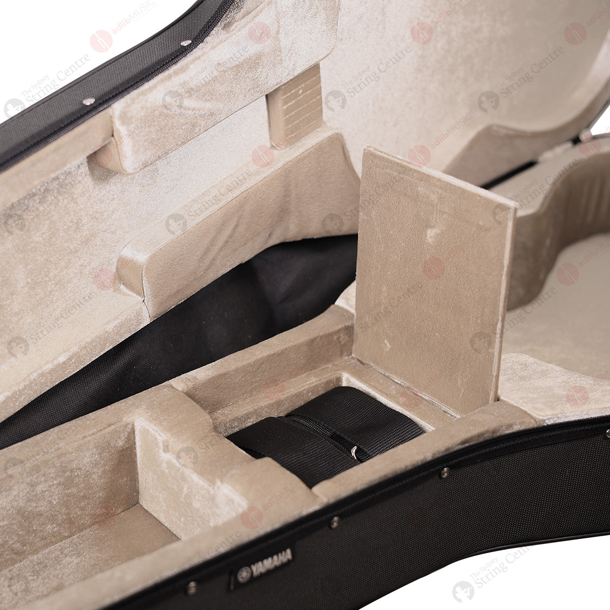 Yamaha GC22S Classical Guitar with Reinforced Bag, Spruce