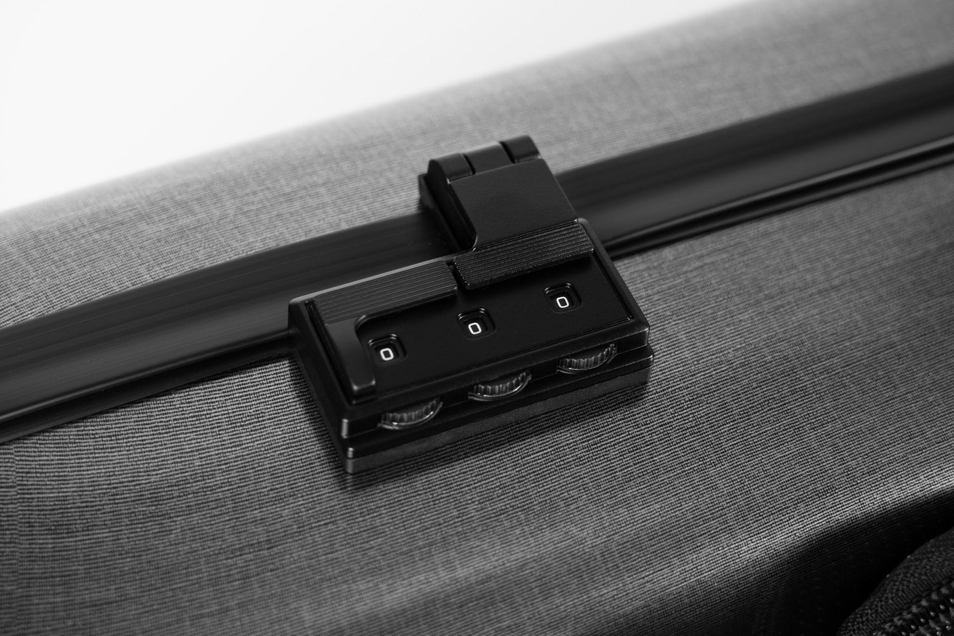 Violin Case - Bam Hightech Oblong with Back Pocket - Tweed