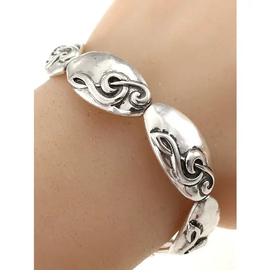 Silver Treble Clef Metal Stretch Bracelet