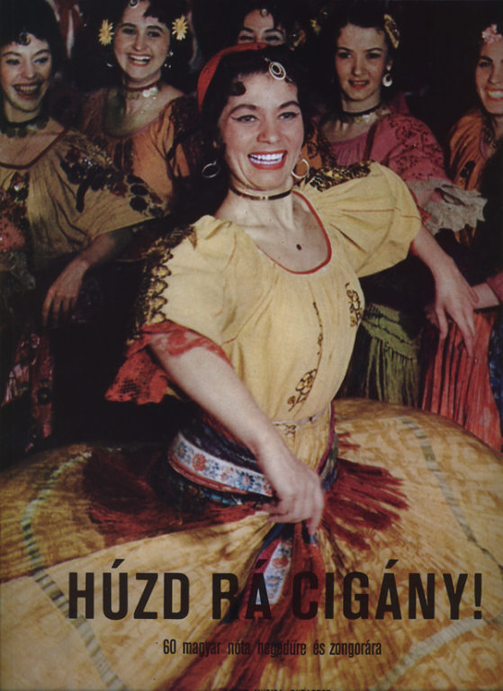 Play Up Gypsy: 60 Hungarian Songs - Violin/Piano Accompaniment EMB Z2777