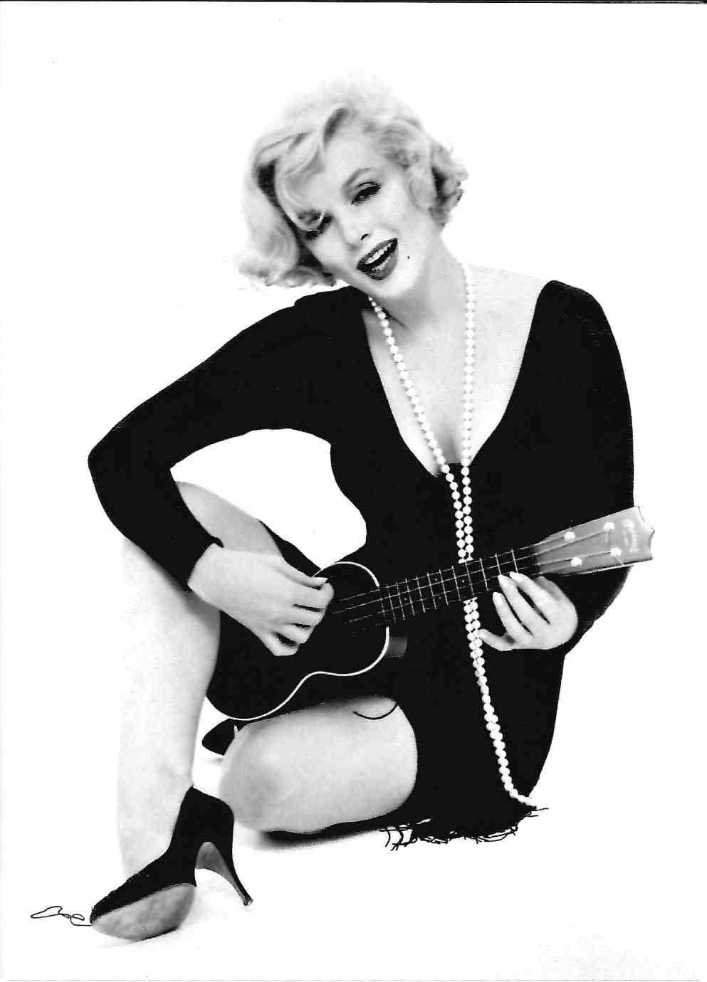 Greeting Card Marilyn Monroe Playing the Ukulele