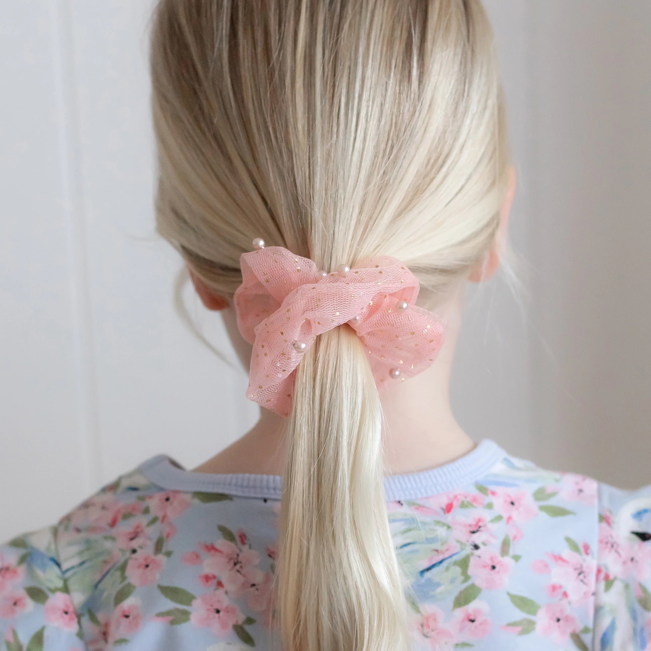 Ballet Ava Ballerina Scrunchie with Pearls