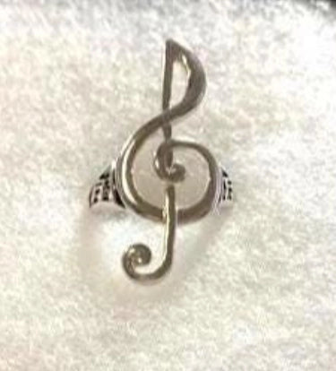 Treble Clef Antique Silver Stretch Ring