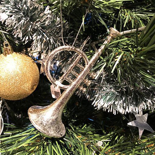 Christmas decoration - large trumpet silver.